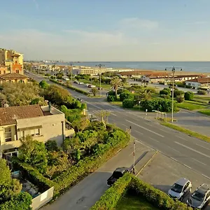 Lovely On The Sea Side Appartamento