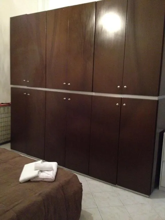 דירות וירג'יו Casa Vacanze Foscolomare 366Uno6796Uno6 0*,
