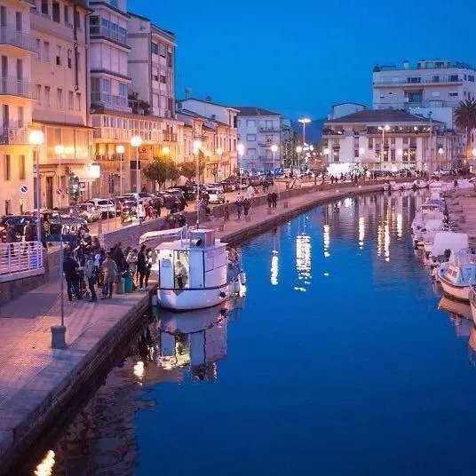 Casa Vacanze Foscolomare Viareggio